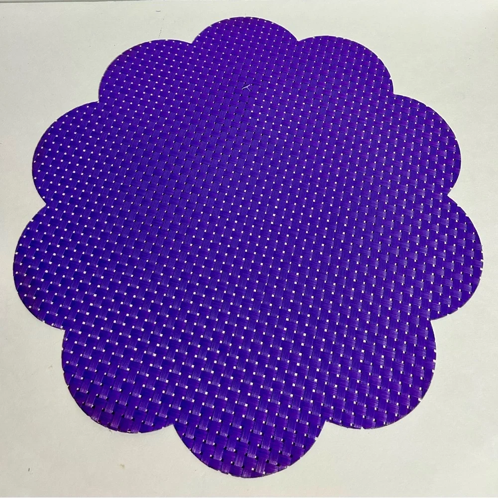 Purple Flower Scallop 14”Placemats Plastic Weave Spring Shop Set 4 NEW Summer